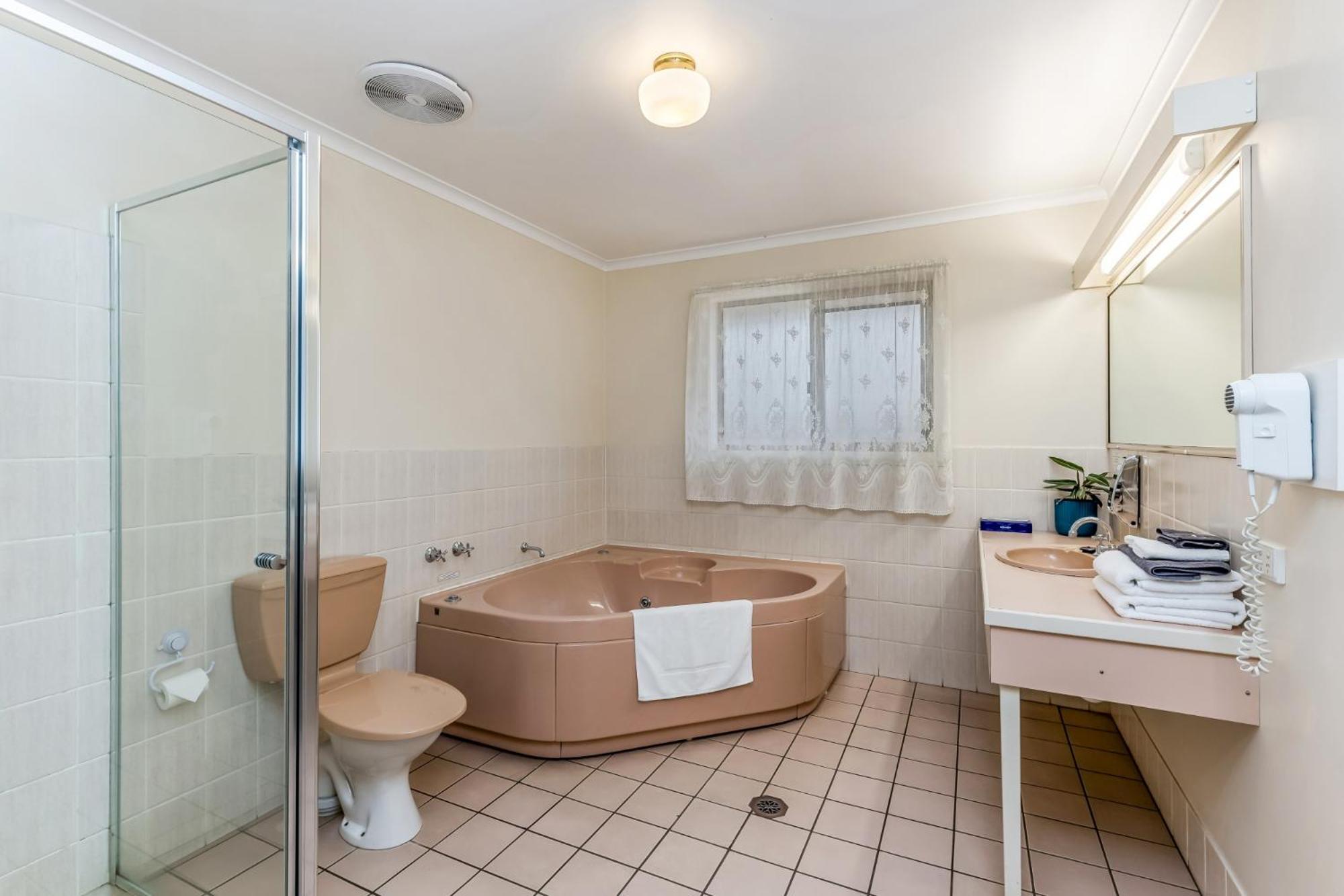 Golden Square Motor Inn Бендиго Экстерьер фото