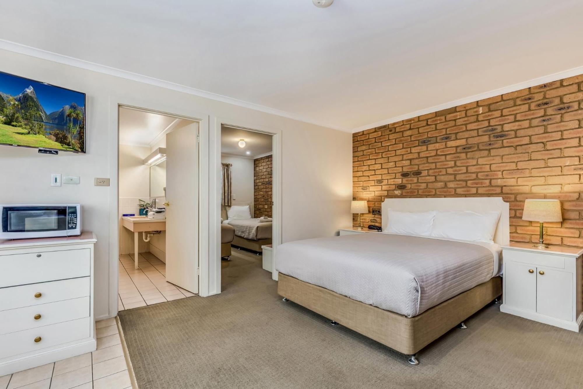 Golden Square Motor Inn Бендиго Экстерьер фото
